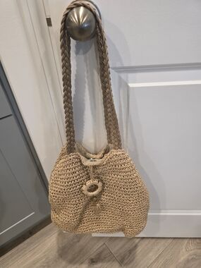 Neutral Woven Straw Shoulder Bag - Casual Boho Tote
